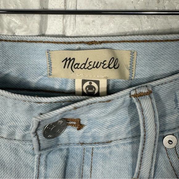 Madewell The Slouchy Boyjean  Distressed Light Wash Size 29 Petite - Picture 10 of 13